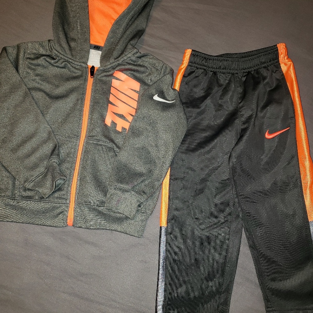 Nike pants hoodie outfit